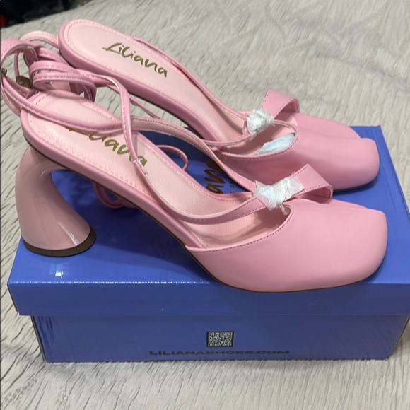 Liliana Shoes - Liliana Pink Lace up Block Heel Pumps